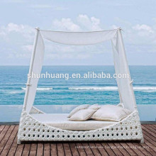 nice design wicker lounge chaise polt rattan woven daybed with canopy